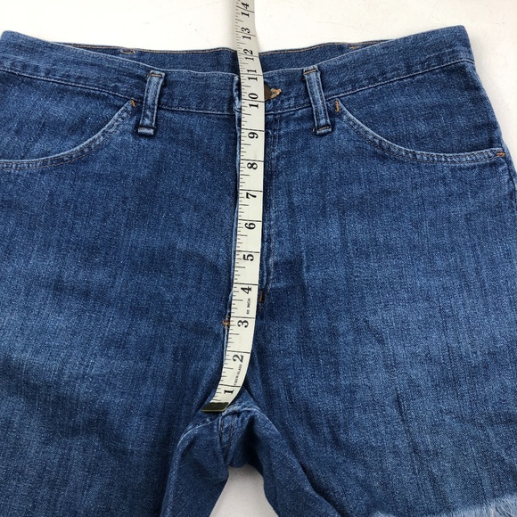 Wrangler High Waisted Jeans Cutoff Shorts - Picture 4 of 7